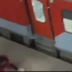 Passengers Hurl Stones at Maha Kumbh-Bound Trains After Discovering That the Entrances Are Closed | Video